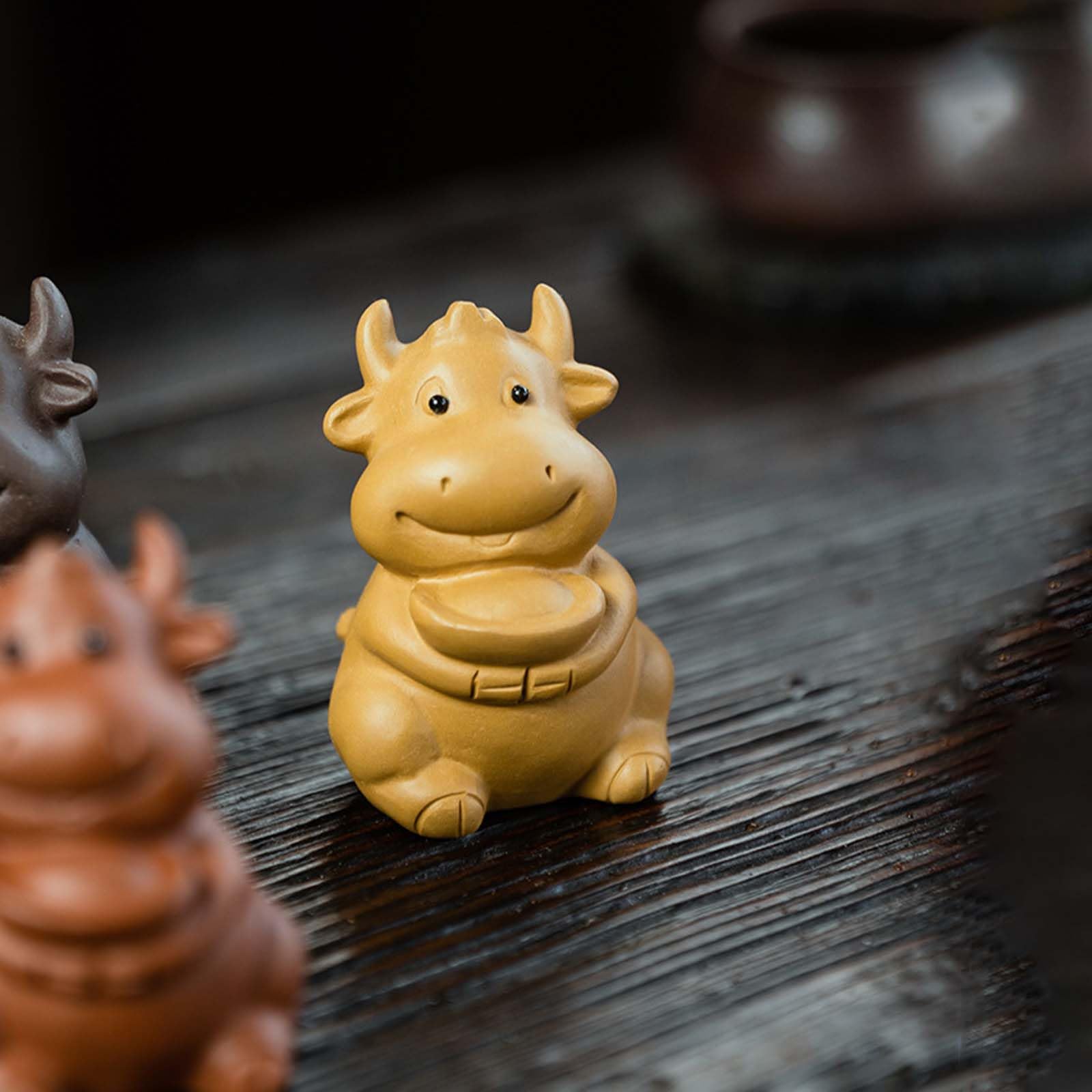 Amazon.co.jp: かわいい 牛の置物 金運アップ インテリア雑貨 牛 置物